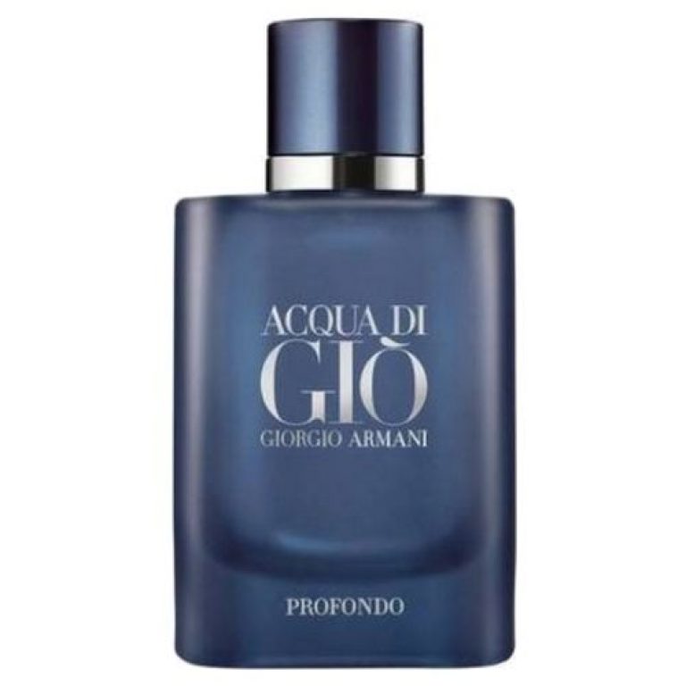 Discover the aquatic intensity of Acqua Di Gio Profondo, the new fragrance by Giorgio Armani