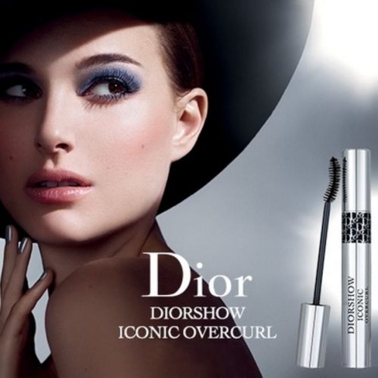 The professional quality of Diorshow Iconic Overcurl mascara
