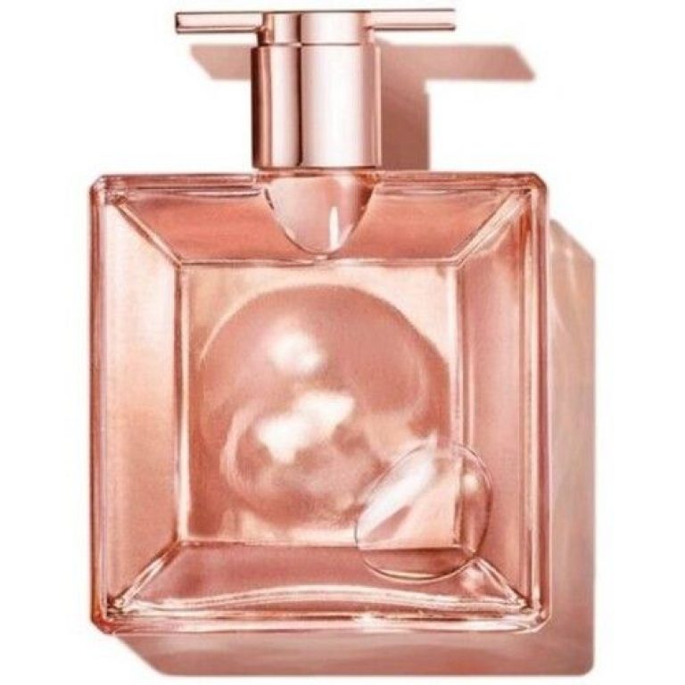 Idôle L’Intense by Lancôme, all the audacity of a woman added to the finesse of a bottle