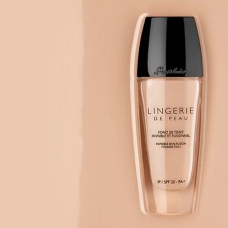Lingerie de Peau, the peach-skin effect foundation
