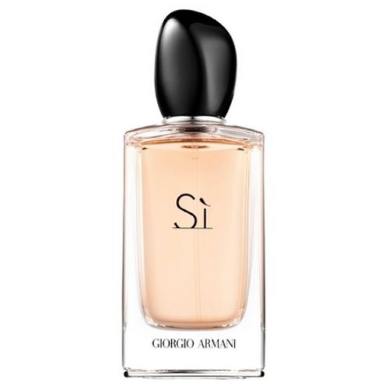 Armani Si, an ode to femininity