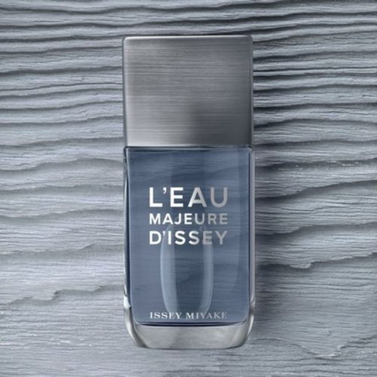 Issey Miyake’s new L’Eau Majeure ad