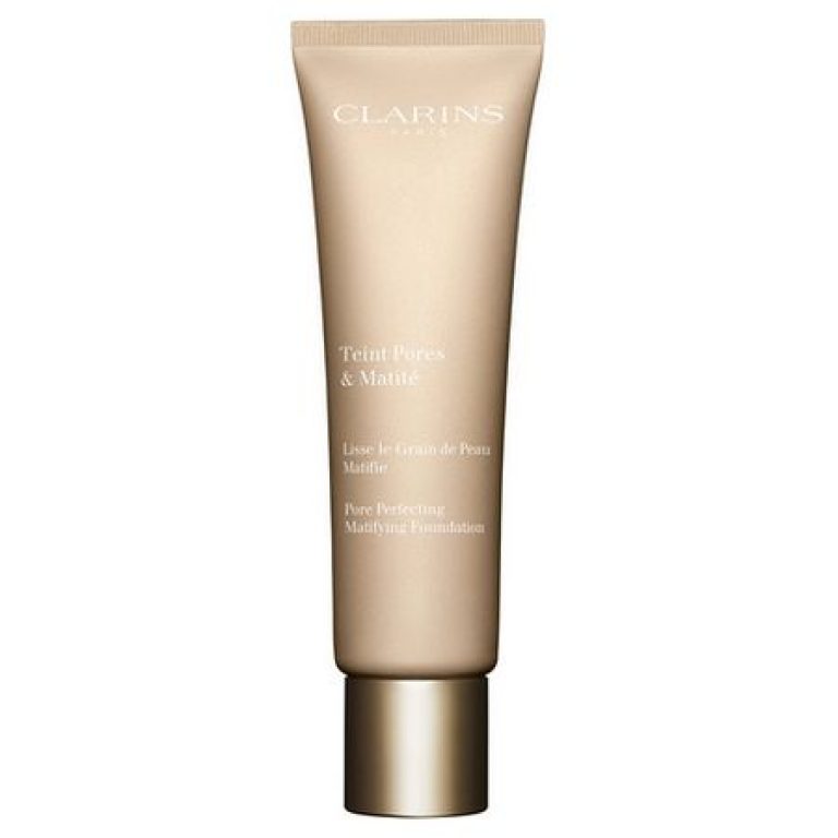 Flawless skin thanks to the Pore and Matte Foundation